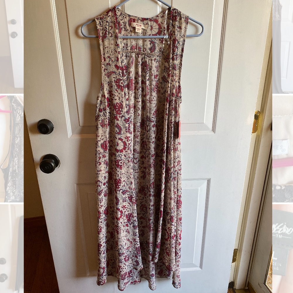 Long floral Mossimo sleeveless kimono